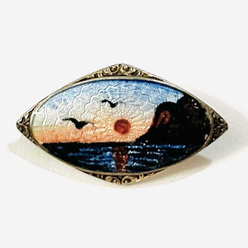 Stříbrná brož se smaltem "západ Slunce" - Olav F. Hjortdahl