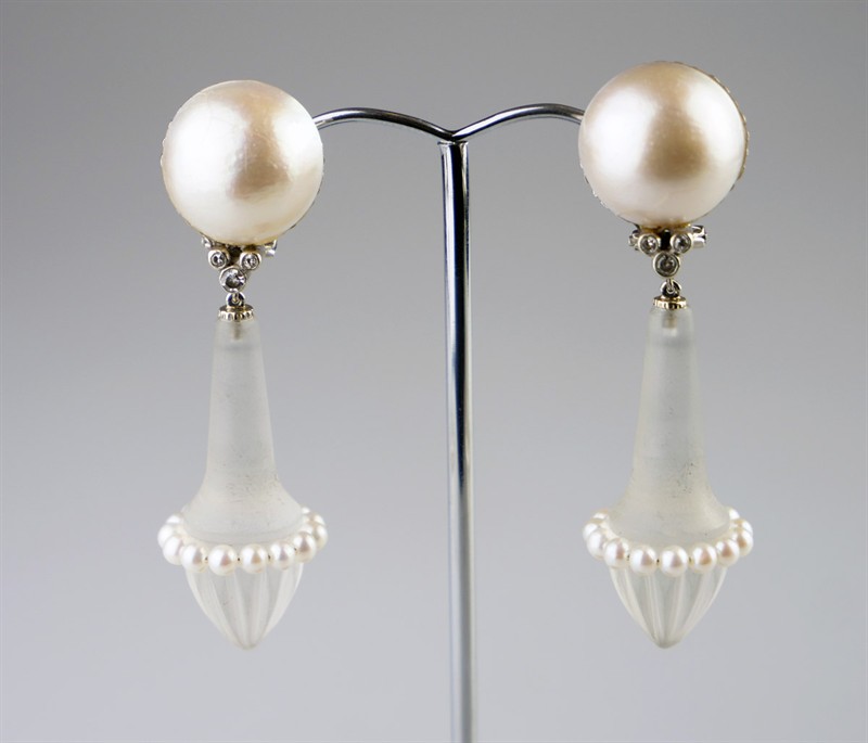 Zlaté náušnice s perlami a diamanty