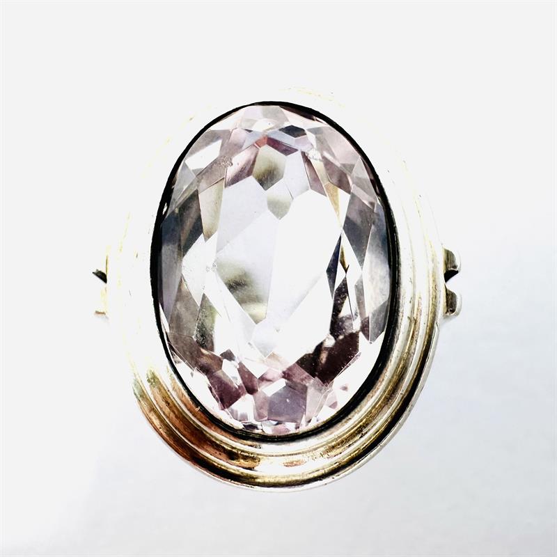 Stříbrný prsten s ametystem