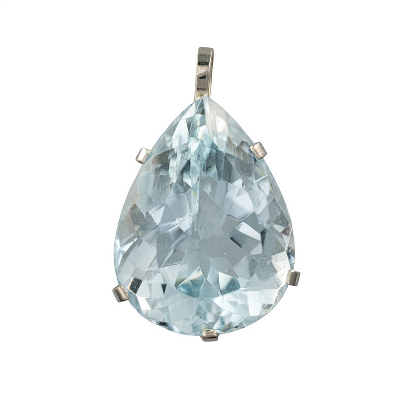 Zlatý přívěsek s přírodním topazem 45 ct