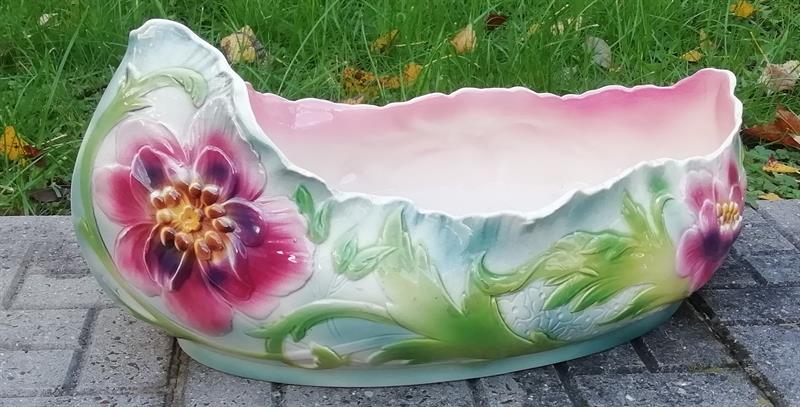 Secesní žardiniéra