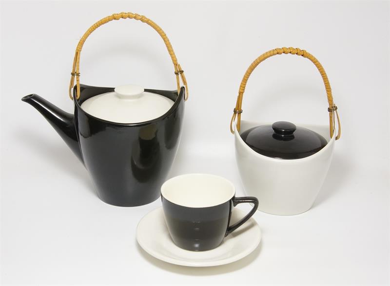 Šestiosobní servis Black+White J.RADOVÁ J.FOREJTOVÁ Kožlany