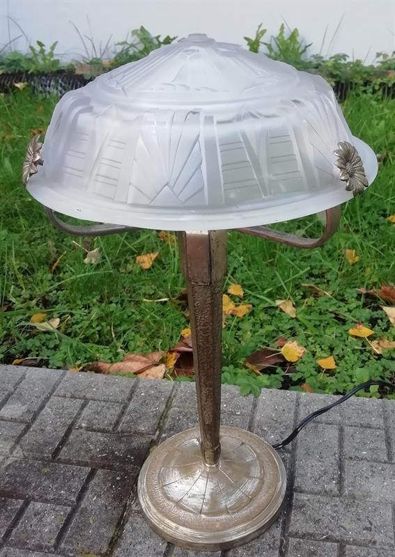 Lampička značená Muller