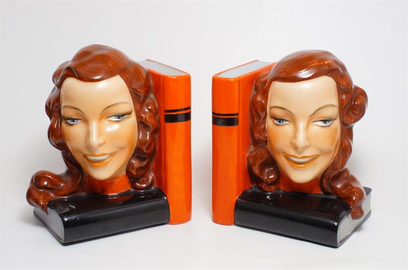 Dívčí tváře, prvorepublikové knižní zarážky styl ART - DECO