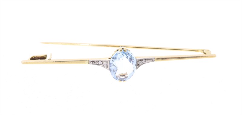 Brož s akvamarínem a diamanty