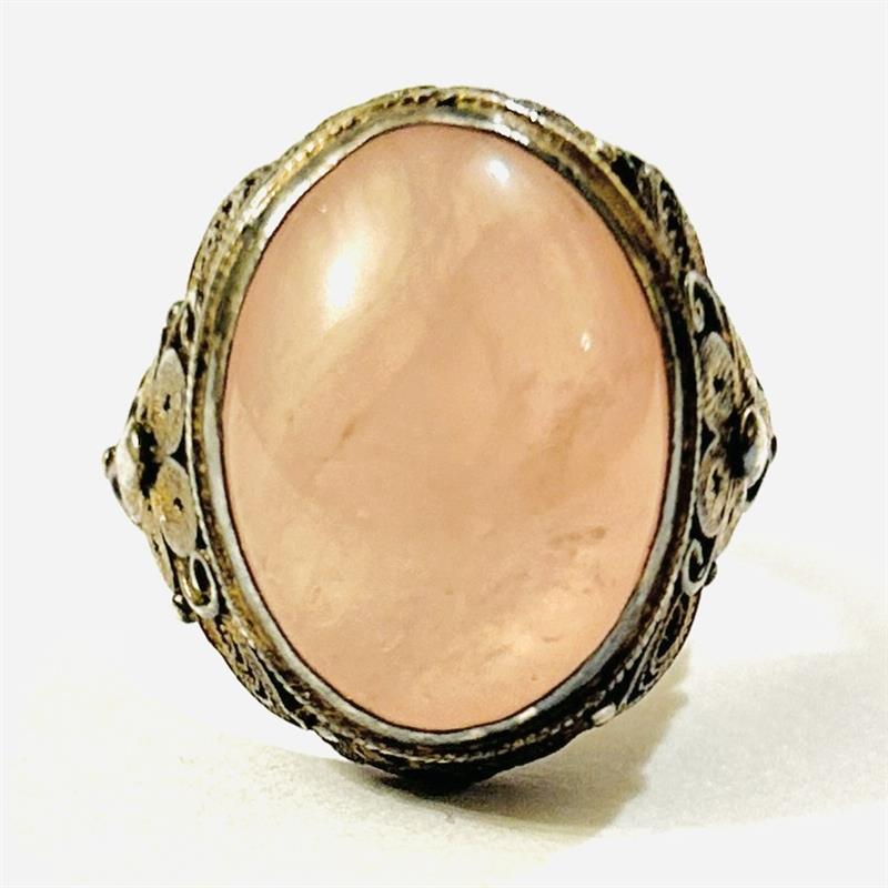 Starožitný stříbrný prsten s růženínem