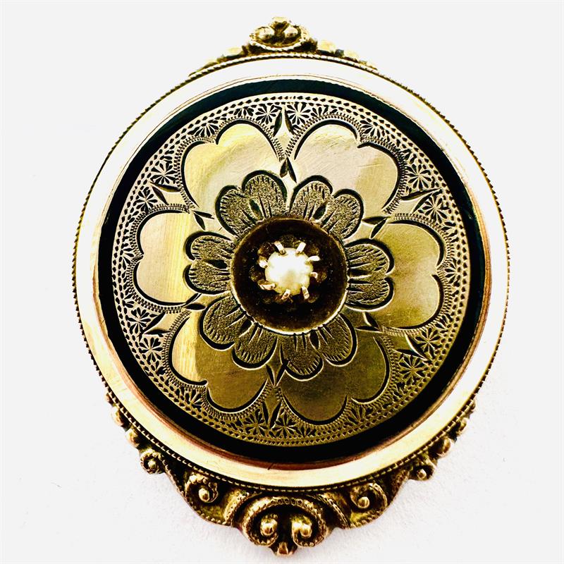 Double biedermeier brož s říční perlou