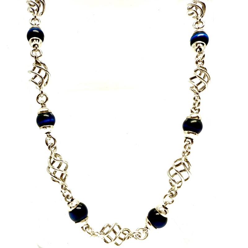 Stříbrný náhrdelník se sokolími oky