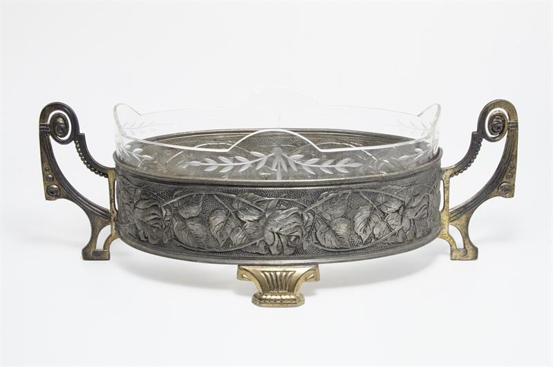 Secesní dekorativní žardiniéra - kov s broušeným sklem