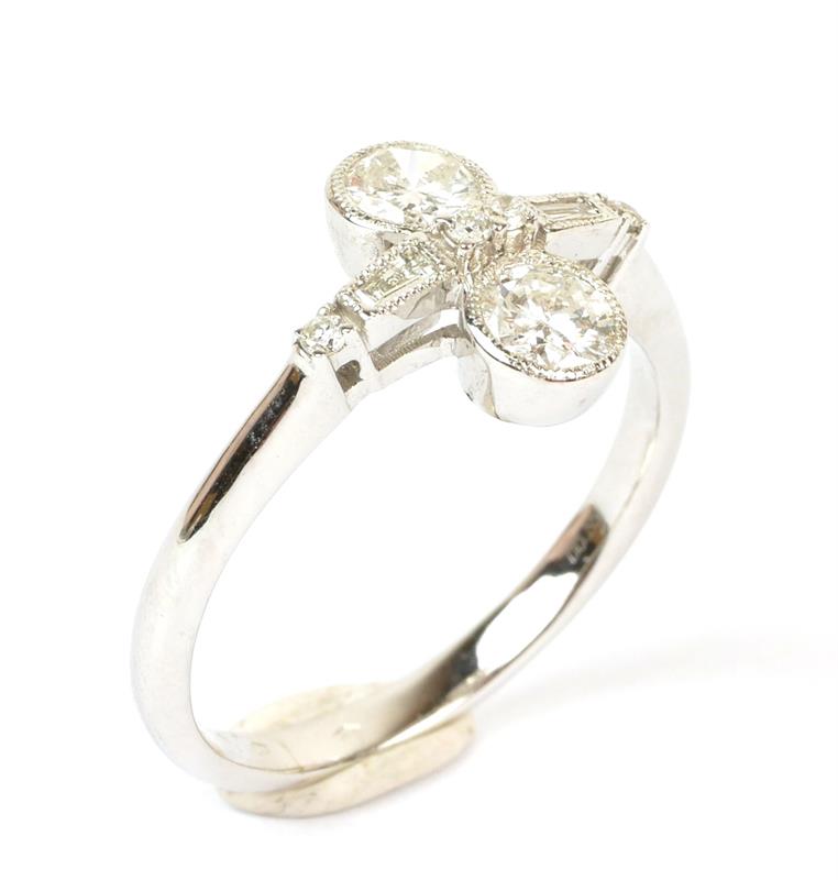 Zlatý prsten s  brilianty